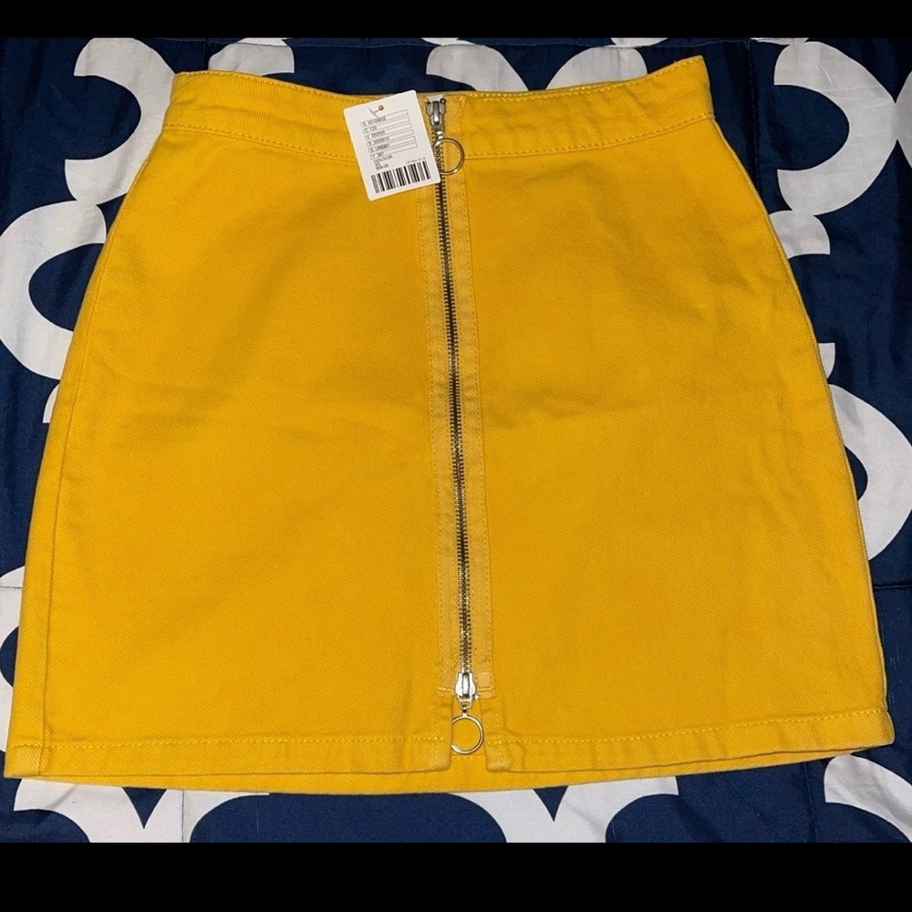Urban Outfiters denim skirt•NWT•size XS
